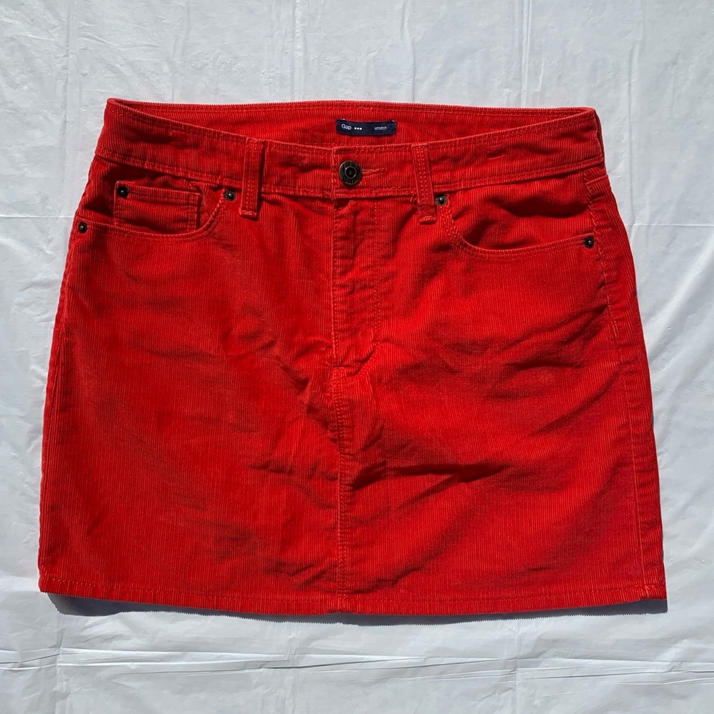 red velvet gap skirt